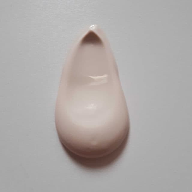 The Ordinary Mineral UV Filters SPF 30 with Antioxidants review photo by WidadGermaine