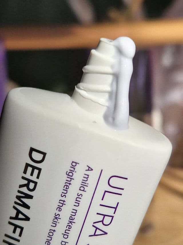 Dermafirm Ultra Soothing Sun Makeup Base R4 review photo by Lidia78
