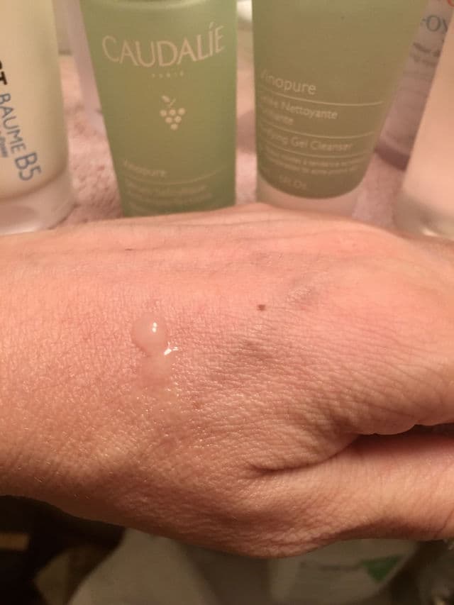 Caudalie Paris Vinopure Blemish Control Salicylic Serum review photo by Redsofia