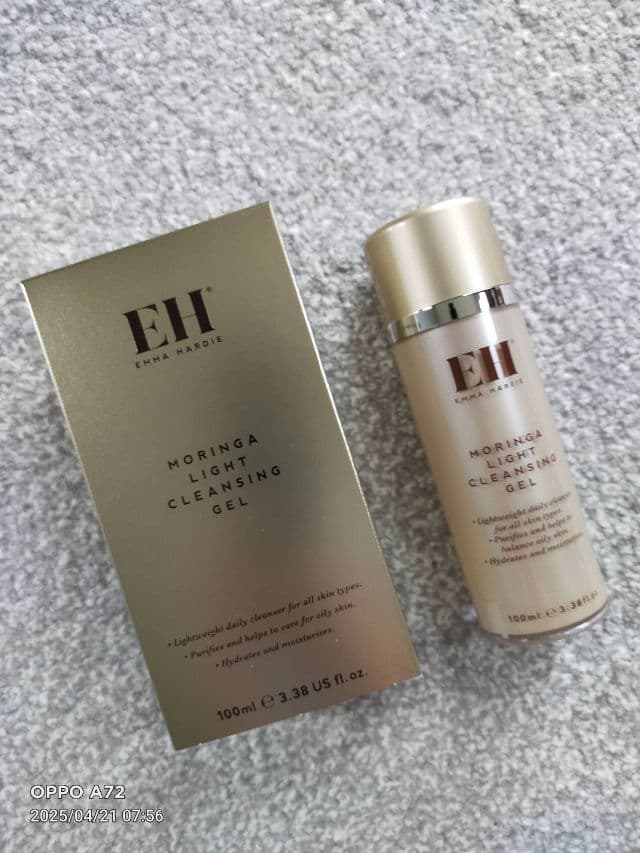 Emma Hardie Moringa Light Cleansing Gel 100ml review photo by hankisabelle1