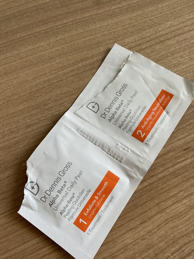 Dr. Dennis Gross Skincare Alpha Beta Universal Daily Peel - Step 2 review photo by Karina14