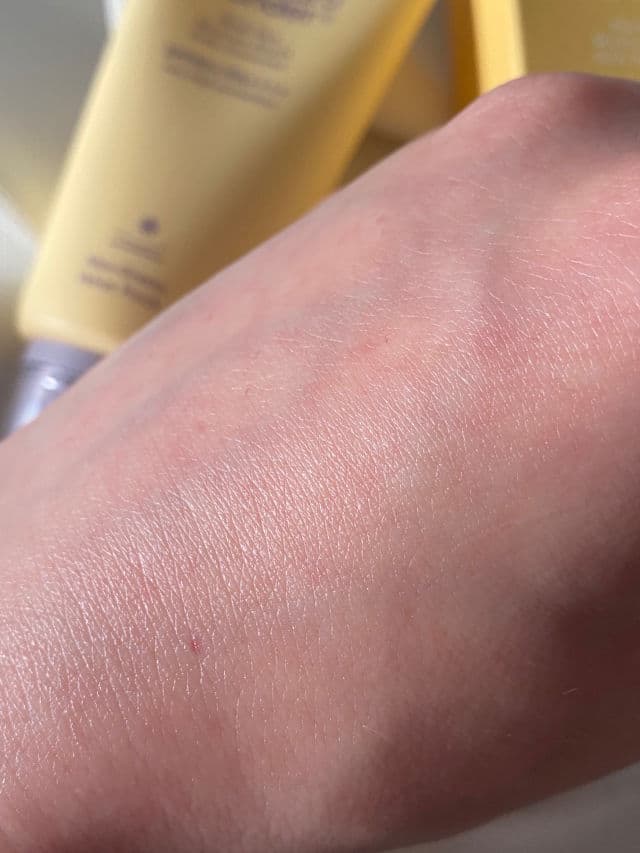 HaruHaru WONDER Black Rice Moisture Airyfit Sunscreen SPF50+/PA++++ review photo by Karina14