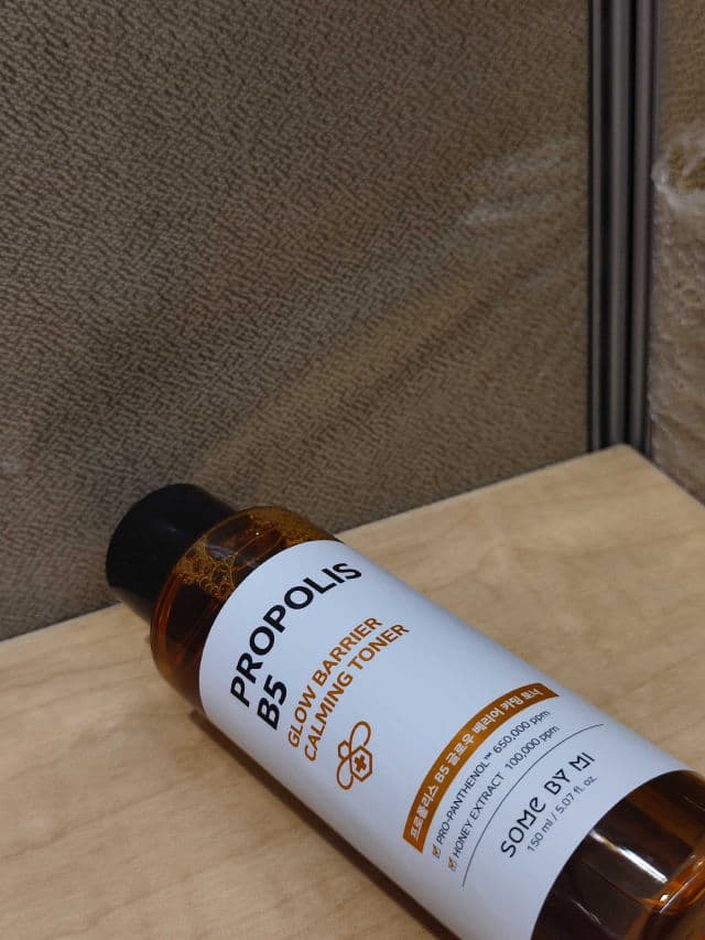Some By Mi Propolis B5 Glow Barrier Calming Toner review photo by Michico