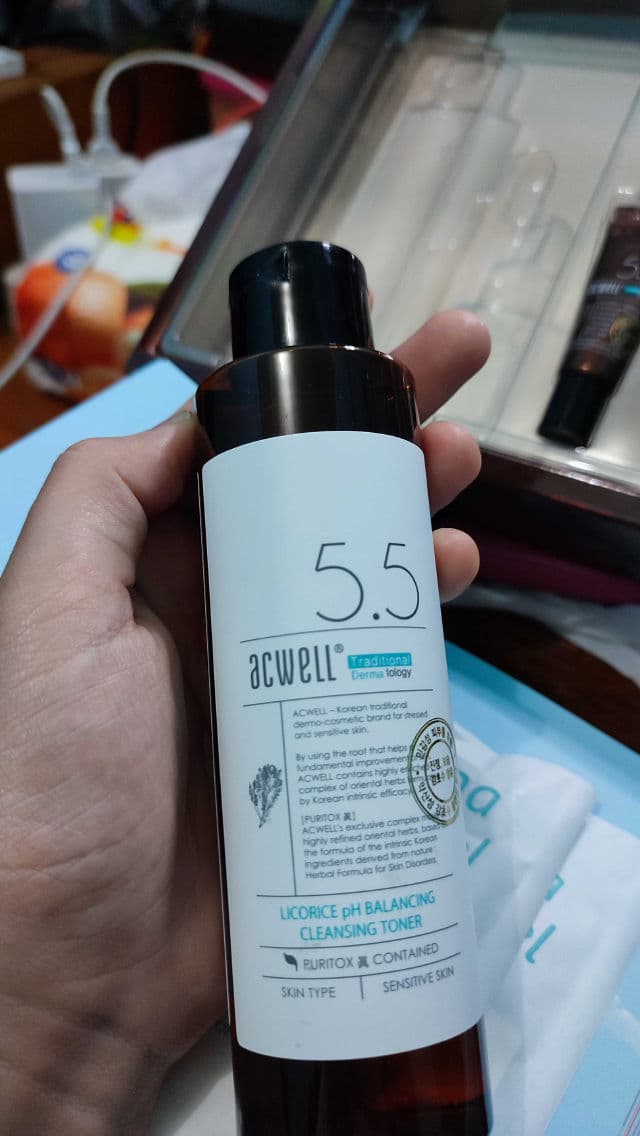 ACWELL Licorice pH Balancing Cleansing Toner review photo by Michico