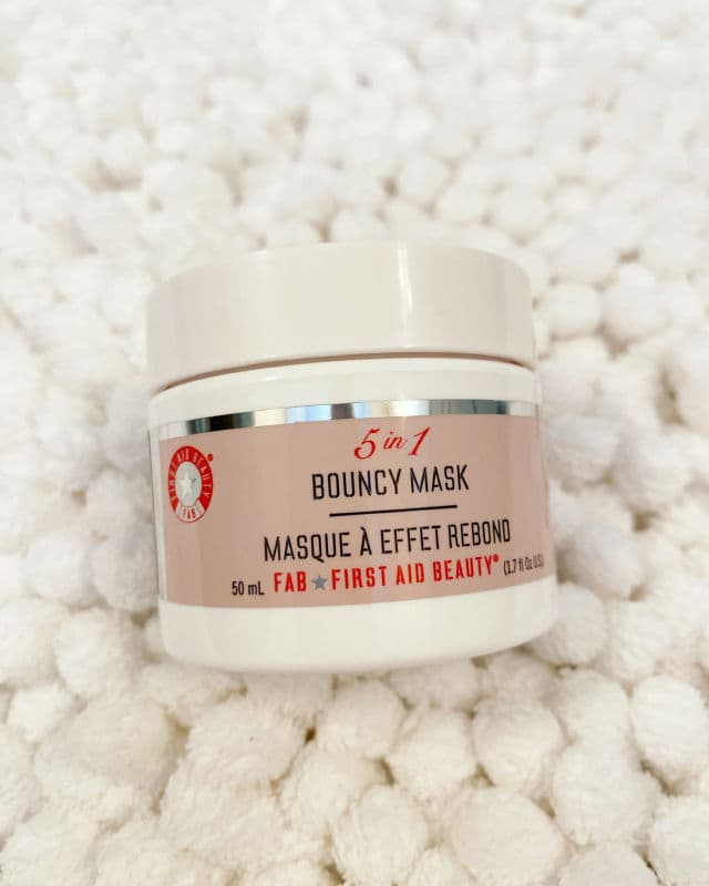 First Aid Beauty 5 In 1 Bouncy Mask review photo by cleahanchey