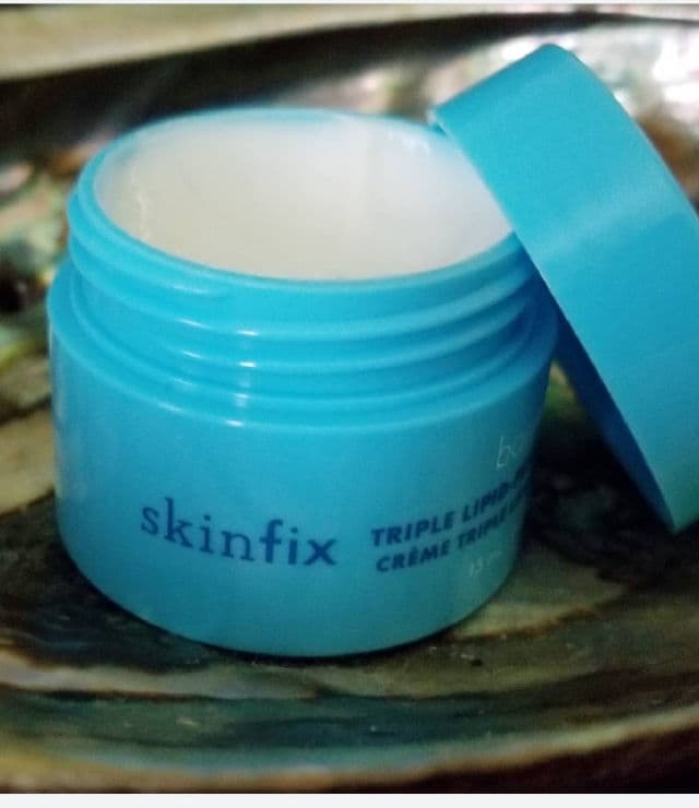 Skinfix Barrier+ Triple Lipid + Collagen Eye Treatment review photo by Lexigray