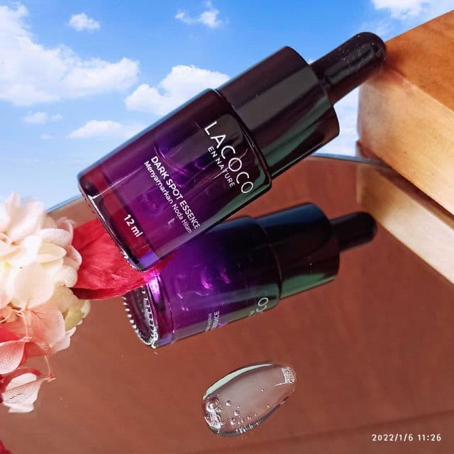 Lacoco en nature Darkspot Essence review photo by nitaboniet