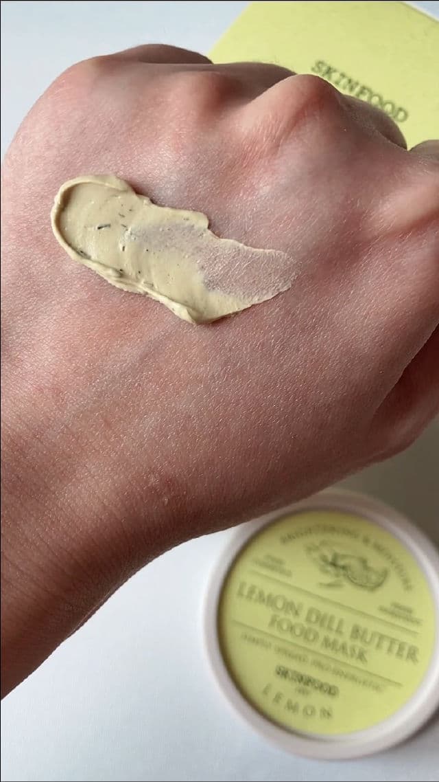 SKINFOOD Honey Sugar review photo by rennielelee