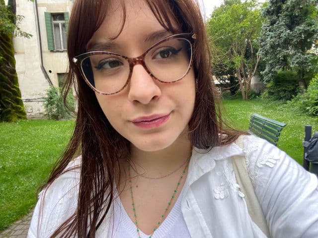 Ultra Violette Sheen Screen  SPF 50 Hydrating Lip Balm review photo by Auroraa