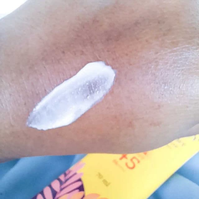 Carasun Solar Smart UV Protector SPF 45 PA++++ review photo by Alfiyah