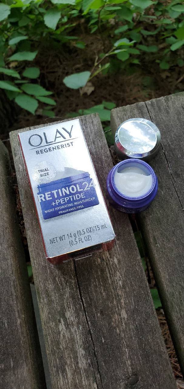 Olay Regenerist Retinol24 + Peptide Night Face Moisturizer review photo by Plumie