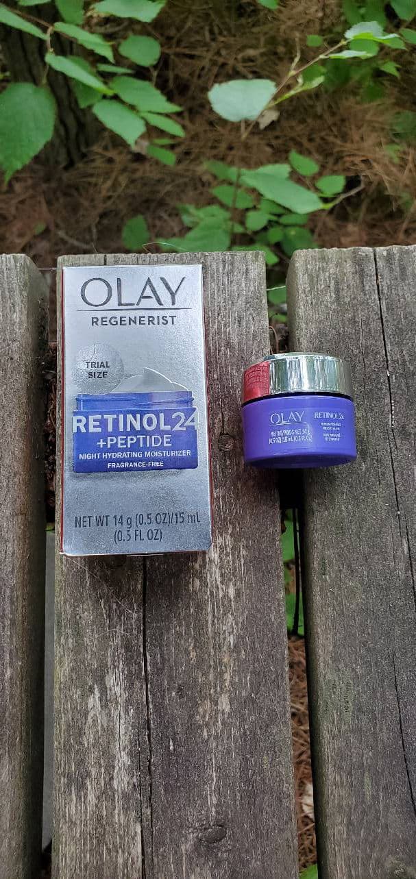 Olay Regenerist Retinol24 + Peptide Night Face Moisturizer review photo by Plumie