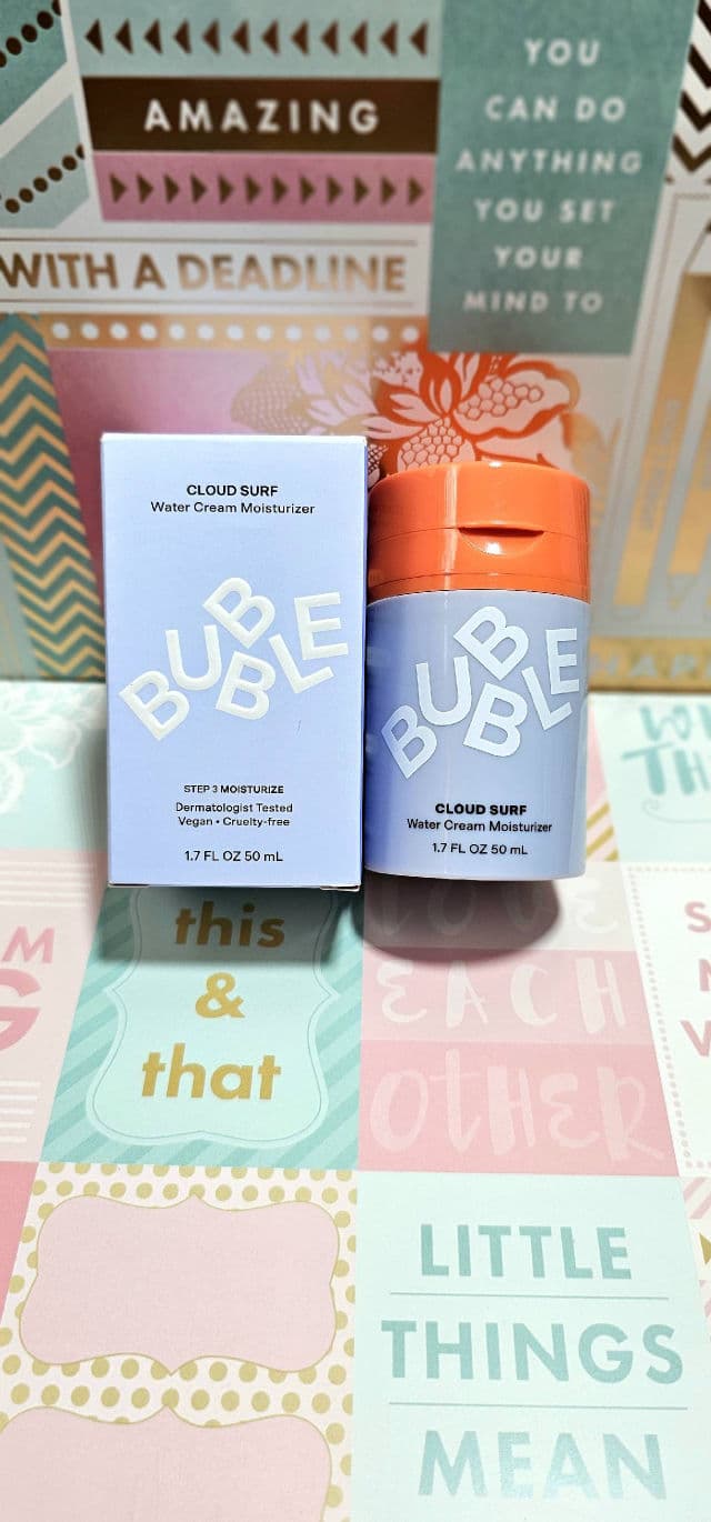 Bubble Cloud Surf Water Cream Moisturizer review photo by Plumie