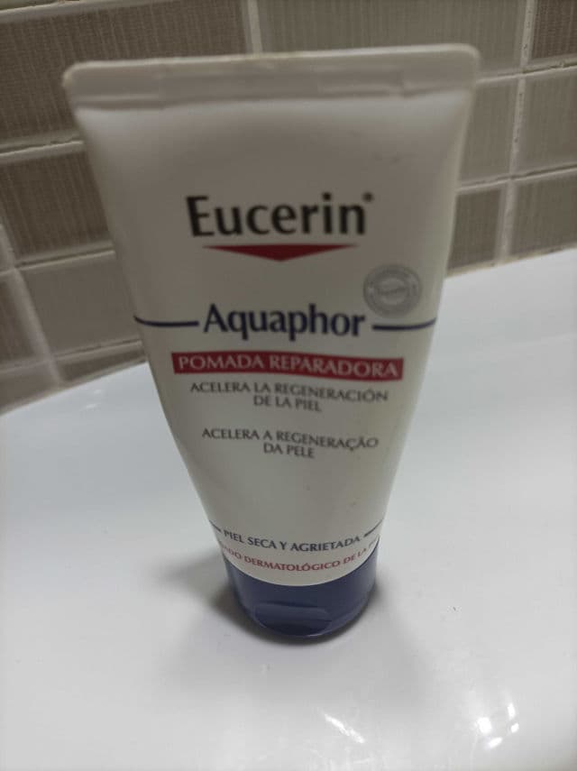 Eucerin Aquaphor Soothing Skin Balm review photo by mhernandezp73