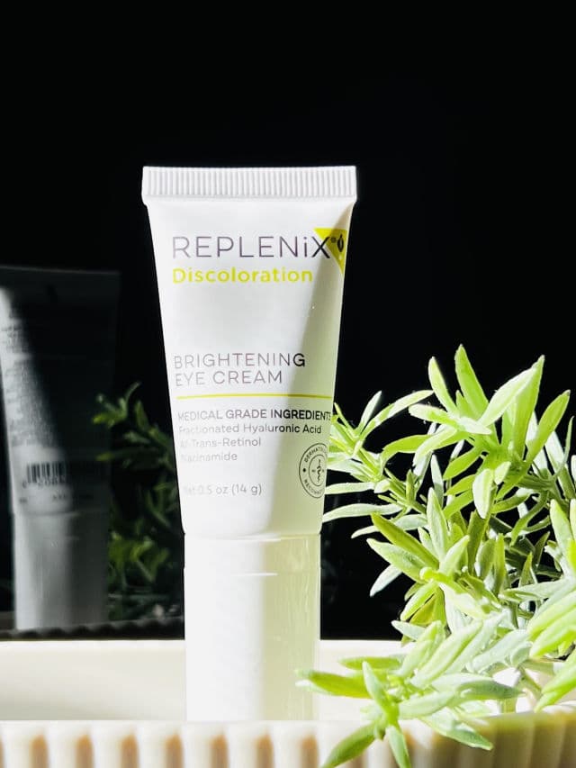 Replenix Brightening Eye Cream review photo by Binci