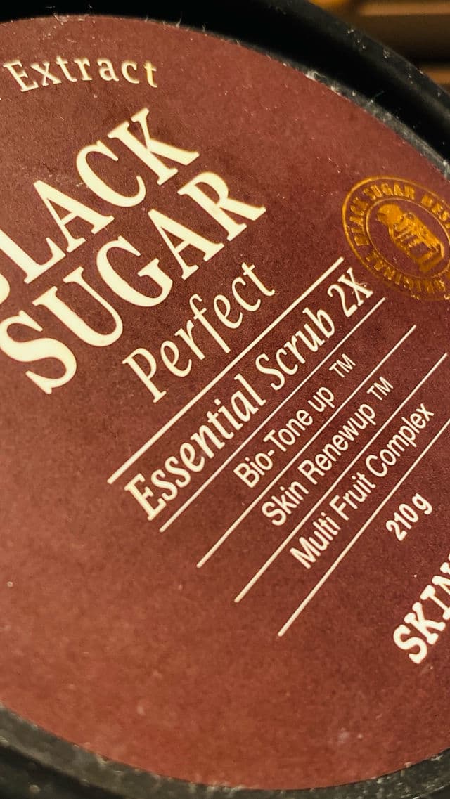 SKINFOOD Black Sugar Perfect Essential Scrub 2X review photo by juliandeabs
