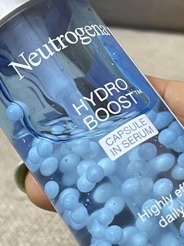 Neutrogena Hydro Boost™ Capsule in Serum review photo by shuchitrivedi