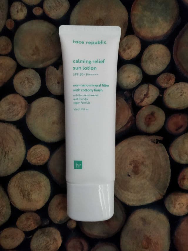 Face Republic Calming Relief Sun Lotion SPF50+ PA++++ review photo by Moony3