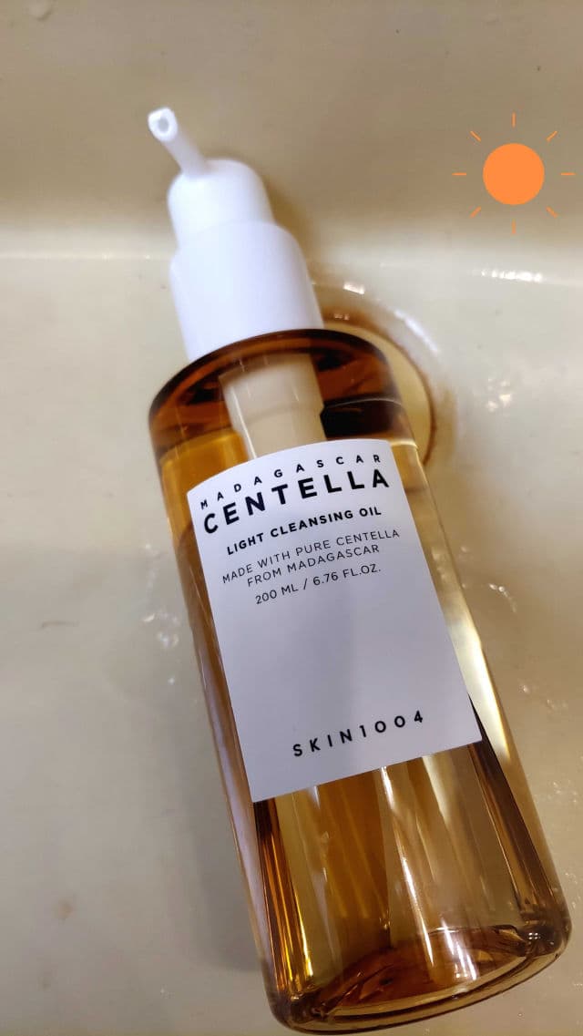 Madagascar Centella Light Cleansing Oil product review