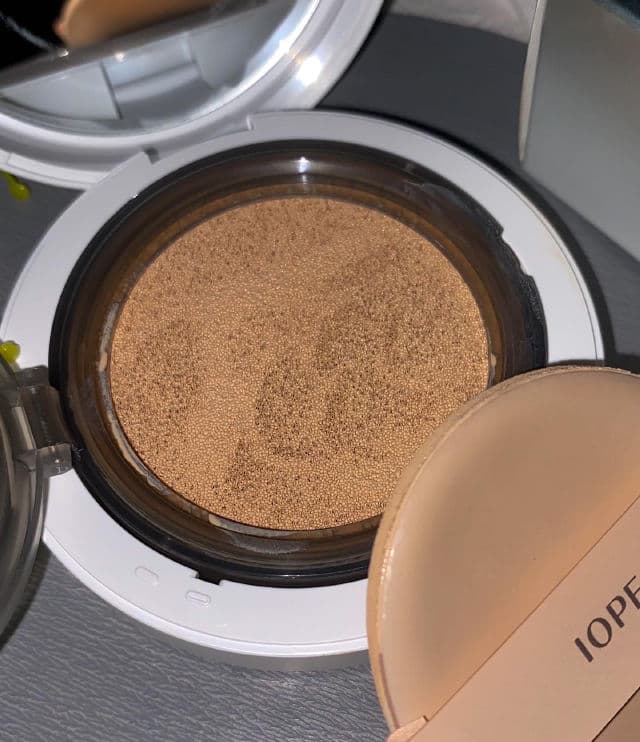 IOPE Air Cushion Natural  review photo by AnisaZulaika