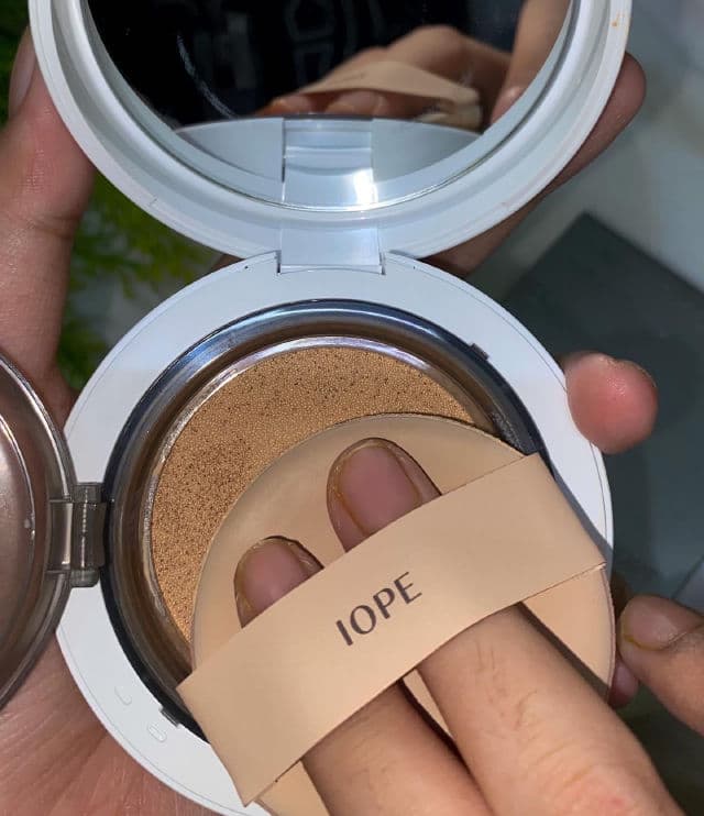 IOPE Air Cushion Natural  review photo by AnisaZulaika