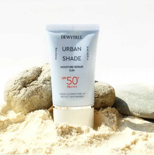 DEWYTREE Urban Shade Moisture Repair Sun SPF 50 PA++++ review photo by Skincarediarysos