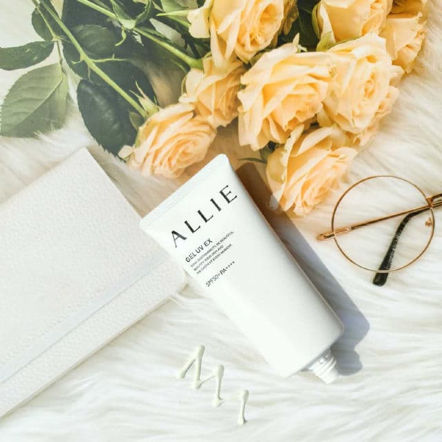 Allie Chrono Beauty Gel UV EX SPF50+ PA++++ review photo by Skincarediarysos