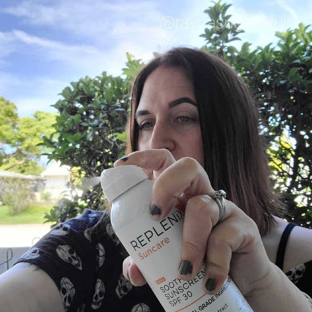 Replenix Antioxidant Soothing Sunscreen Spray SPF 50+ review photo by RaynaSugarSkull