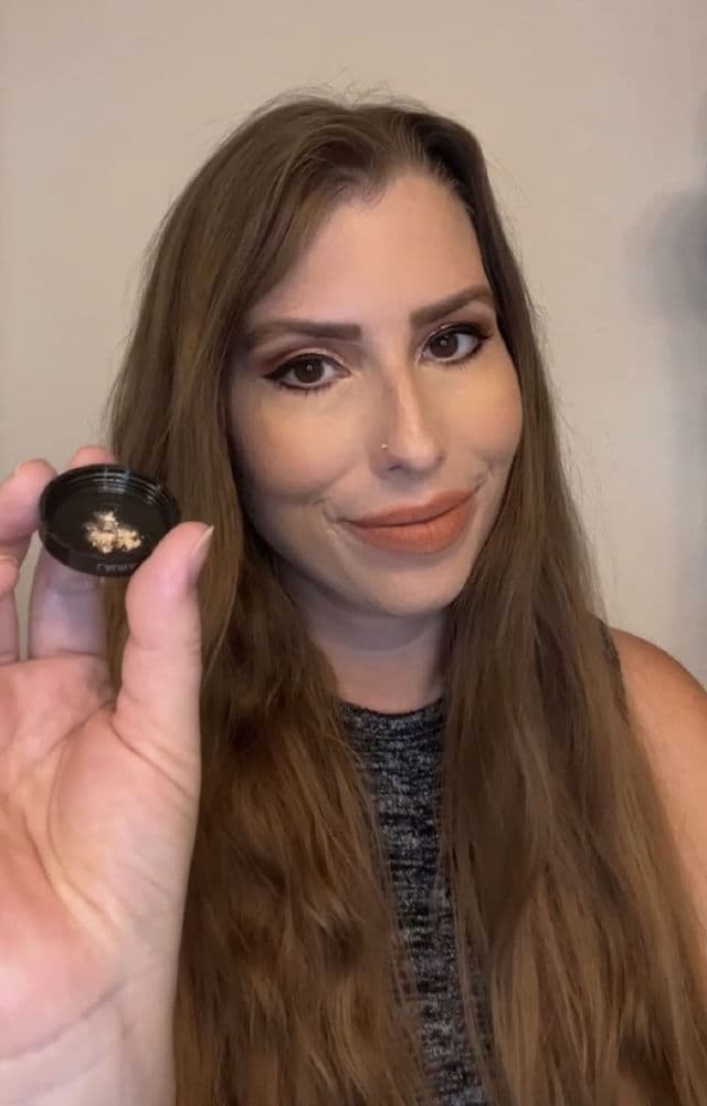 Laura Mercier Translucent Loose Setting Powder review photo by JenJen305