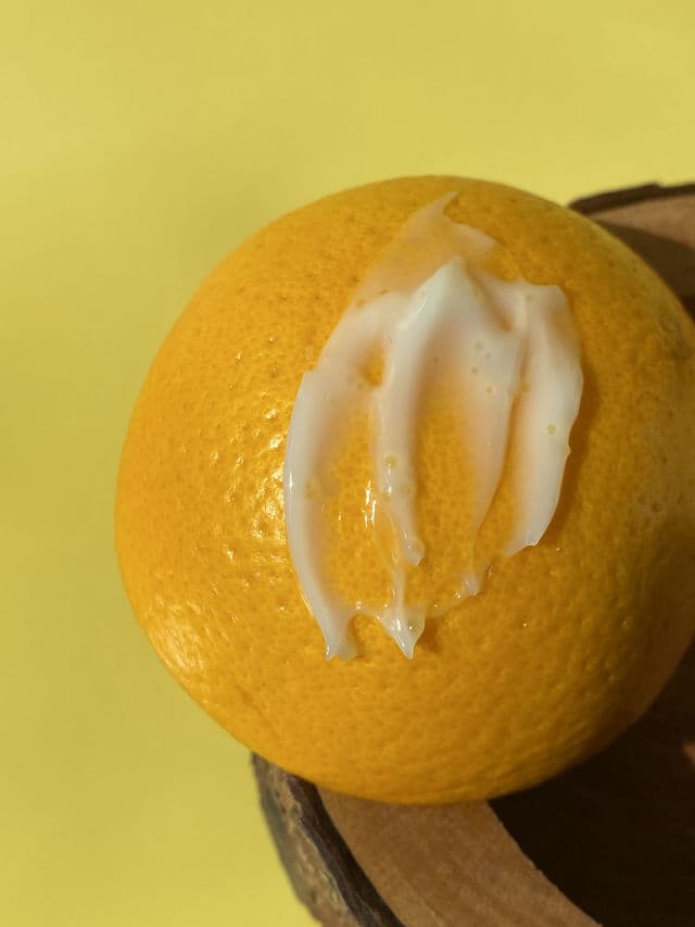 SKINFOOD Yuja C Dark Spot Clear Cream review photo by Klinch