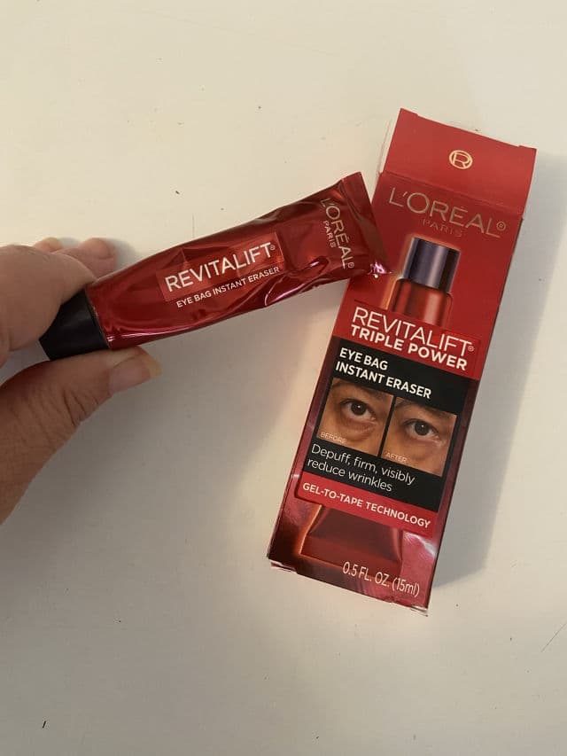 L'Oreal Paris Revitalift Miracle Blur Eye review photo by Steph315
