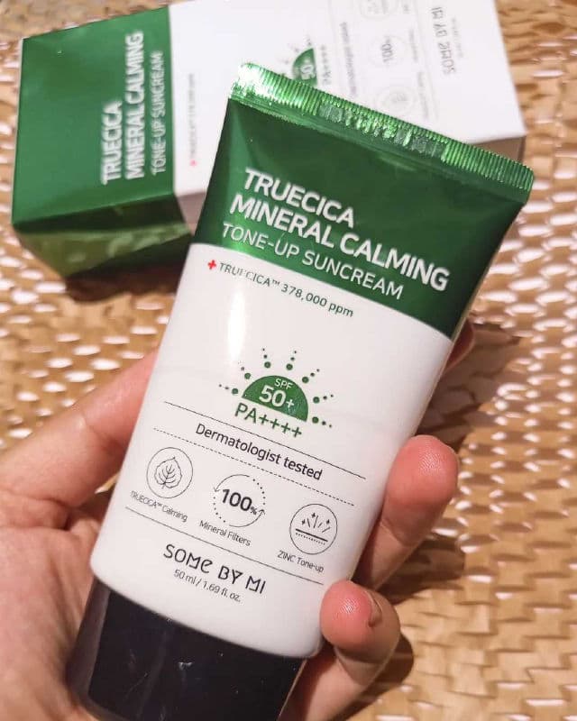 Some By Mi Truecica Mineral Calming Tone-Up Suncream SPF50+/PA++++ review photo by barescinn