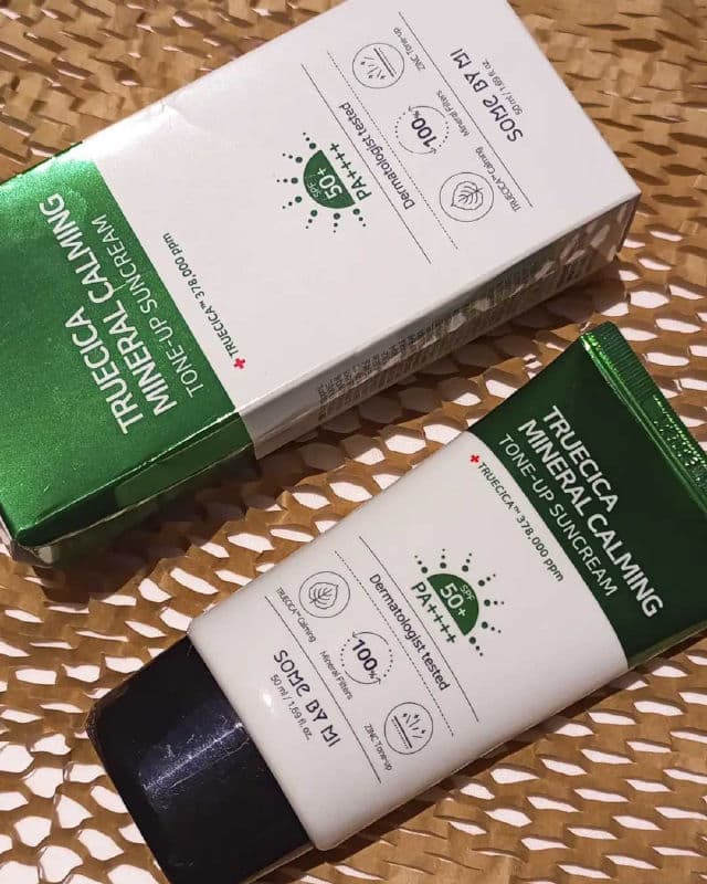 Some By Mi Truecica Mineral Calming Tone-Up Suncream SPF50+/PA++++ review photo by barescinn
