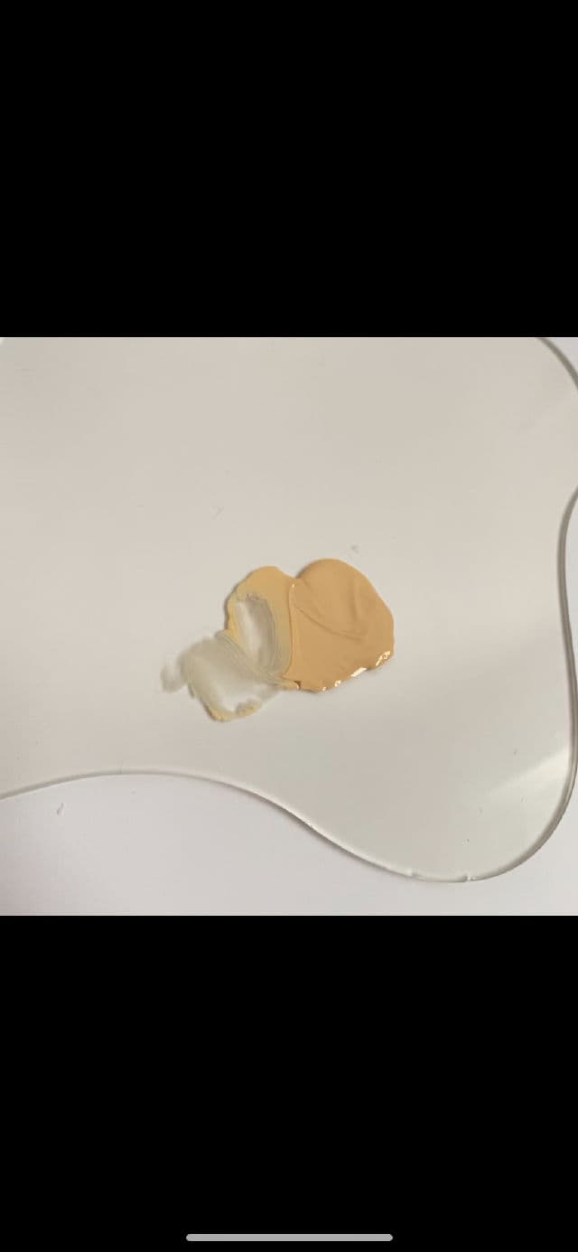 ISNTREE Yam Root Milk Tone Up Sun Cream SPF50+ PA++++ review photo by Mjmitrinh