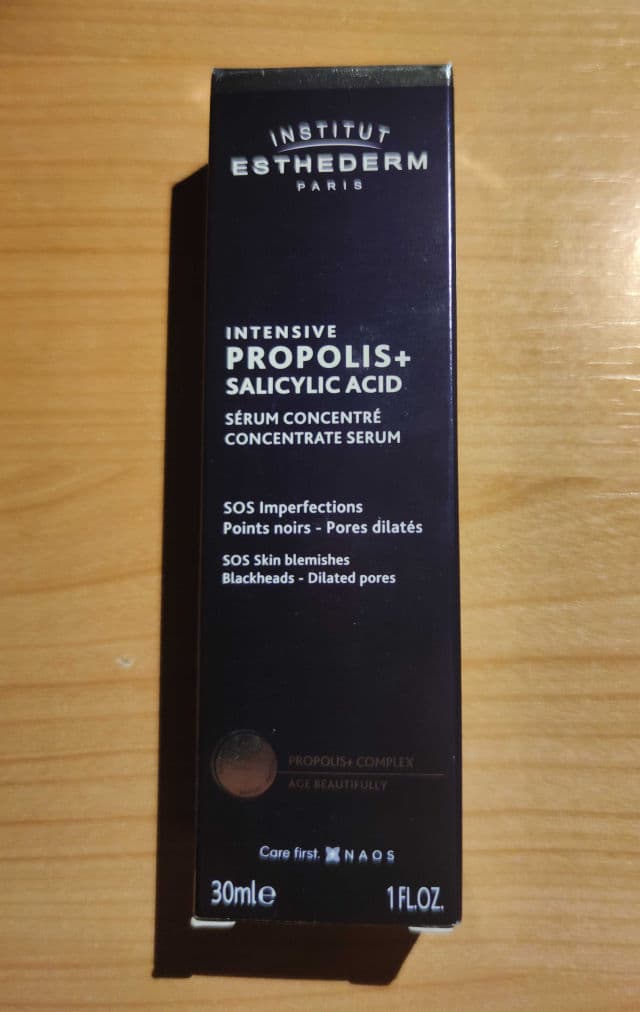 Institut Esthederm Paris Intensive Propolis + Salicylic Acid Concentrate Serum review photo by Mariadelmar