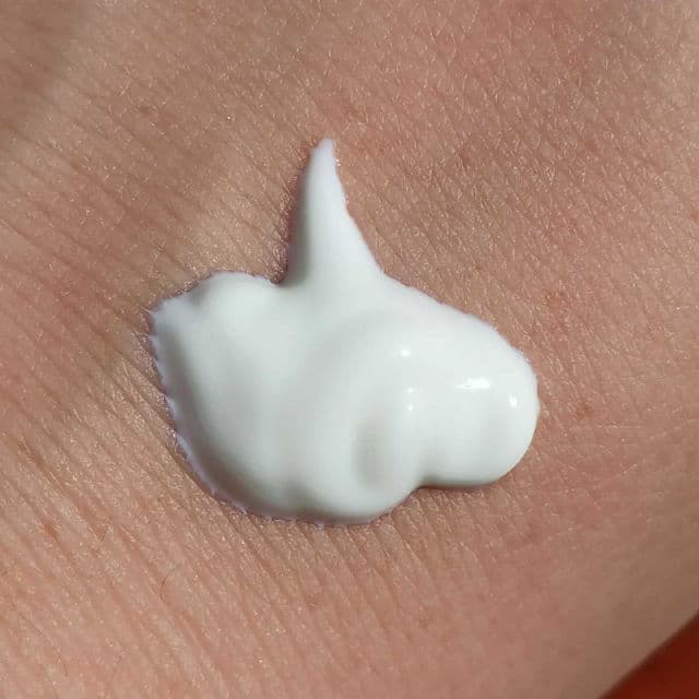 Madagascar Centella Hyalu-Cica Water-Fit Sun Serum SPF50+ PA++++ product review