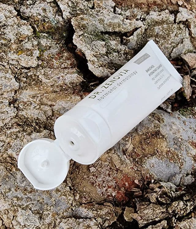 Dr. Zenovia Bakuchiol Hydrating Cleanser review photo by Researching4Beauty