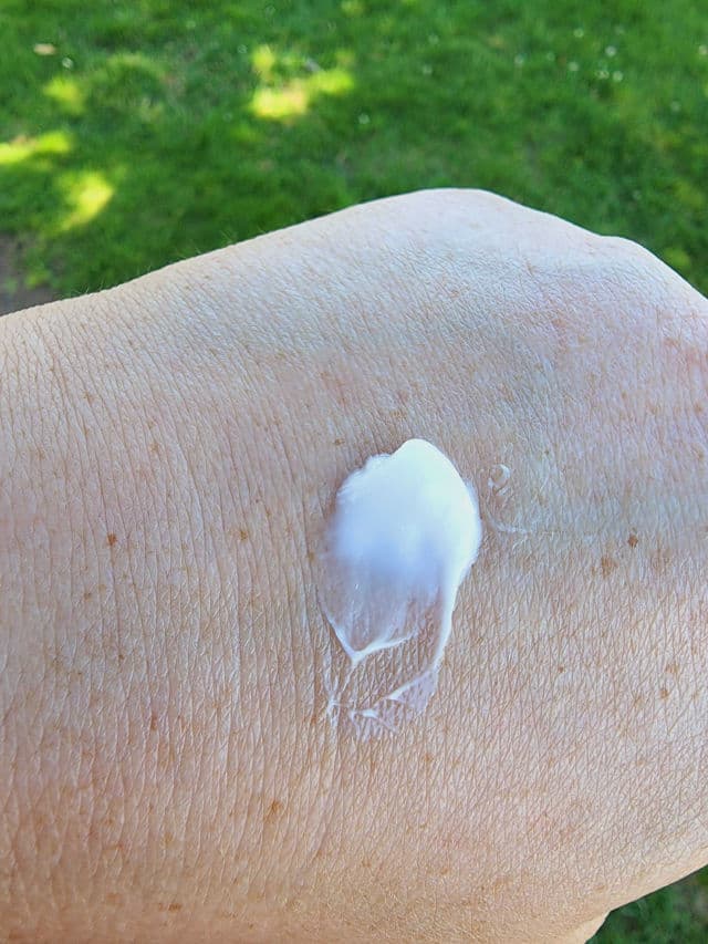 Dr. Zenovia Aloe Vera Blemish Soothing Moisturizer review photo by Researching4Beauty