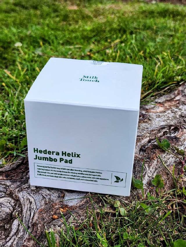 Milk Touch Hedera Helix Jumbo Pad review photo by Researching4Beauty