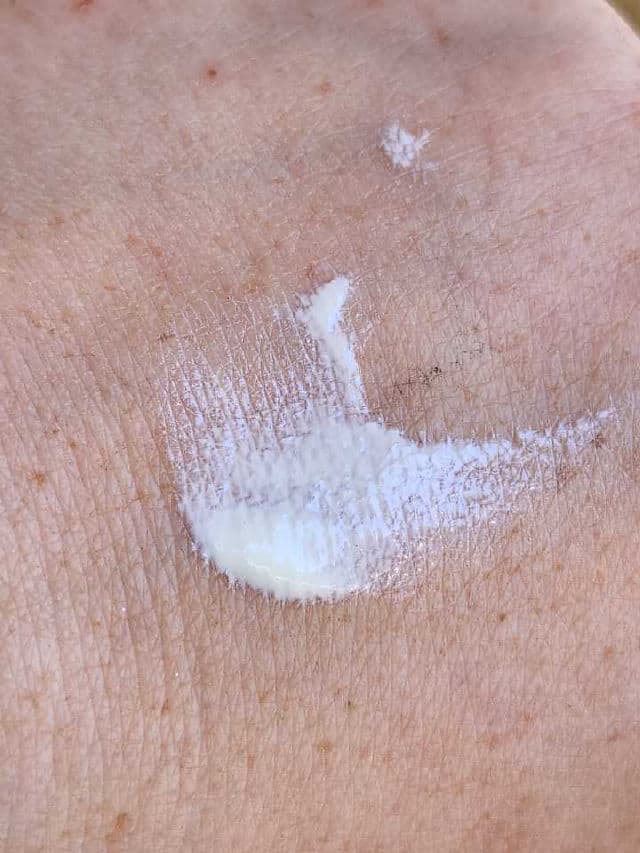 Dr. Dennis Gross Skincare All-Physical Lightweight Wrinkle Defense Broad Spectrum Sunscreen SPF 30 review photo by Researching4Beauty