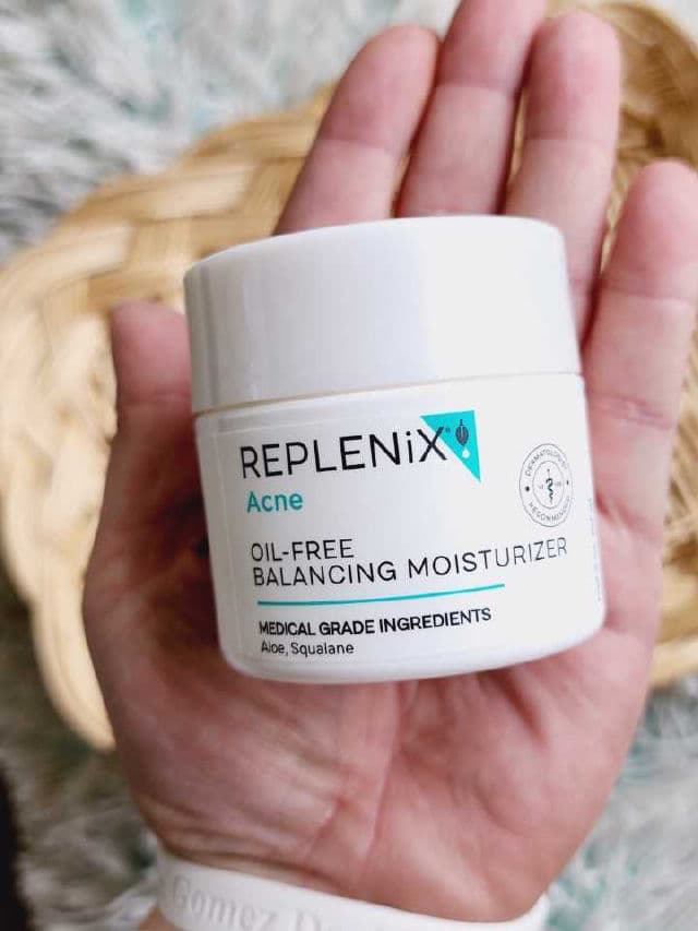 Replenix Oil-Free Balancing Moisturizer review photo by Researching4Beauty