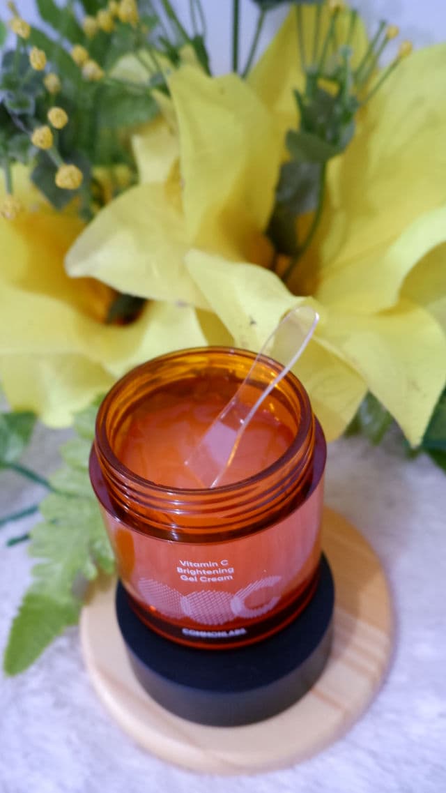 COMMONLABS Vitamin C Brightening Gel Cream review photo by Siitha