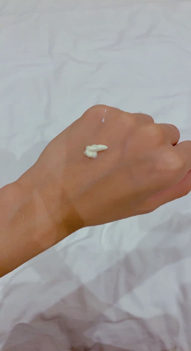Eucerin Sun Gel-Cream Dry Touch Sensitive Protect SPF 50+ review photo by yf2005