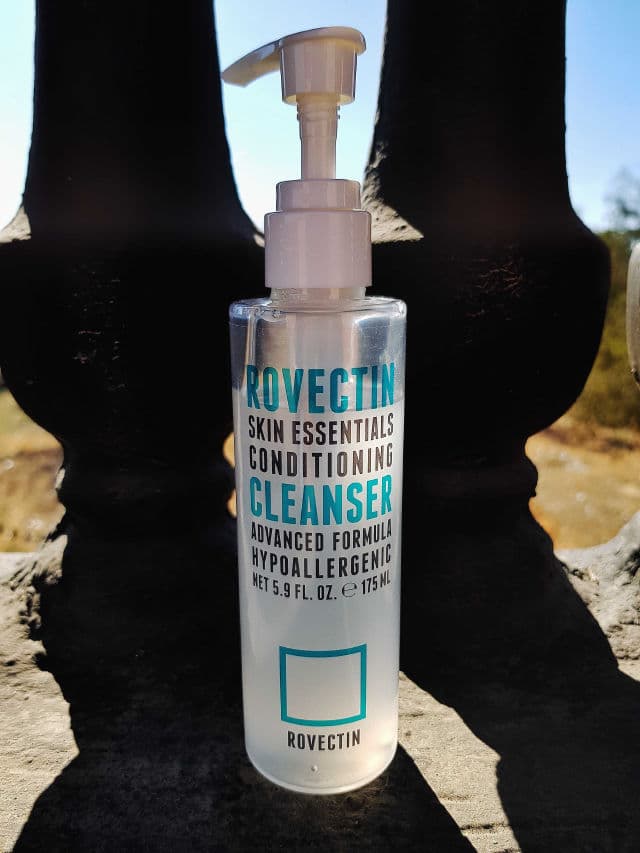 Rovectin Skin Essentials Conditioning Cleanser review photo by Beautyaleert