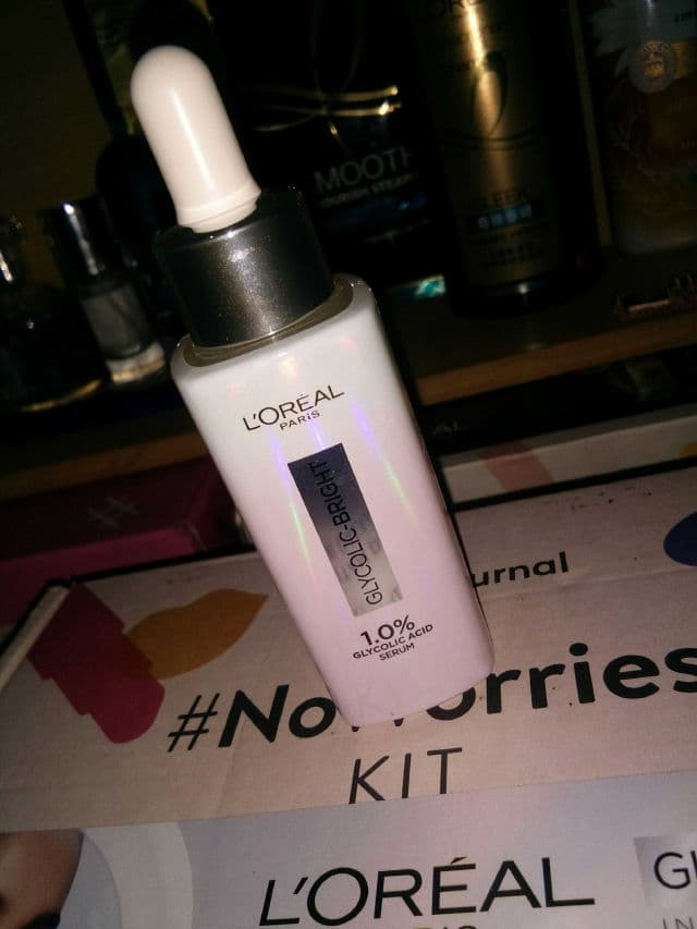 L'Oreal Paris 1.0% Glycolic Acid Instant Glowing Face Serum review photo by BelyndaVio98
