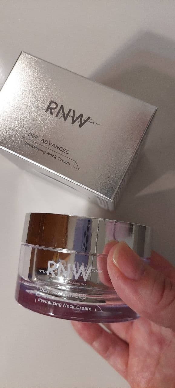 RNW DER. Advanced Revitalizing Neck Cream review photo by Ikkikorea