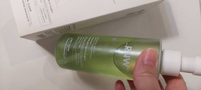 RNW DER. CLEAR Purifying Cleansing Oil review photo by Ikkikorea