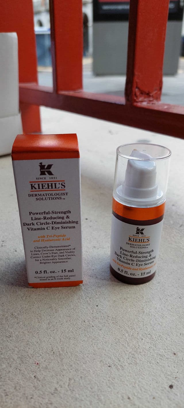 Kiehl's Powerful-Strength Dark Circle Reducing Vitamin C Eye Serum review photo by Ikkikorea