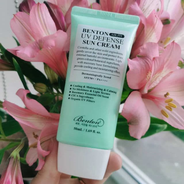 BENTON Air Fit UV Defense Sun Cream SPF 50+ PA++++ review photo by oiilivebeauty