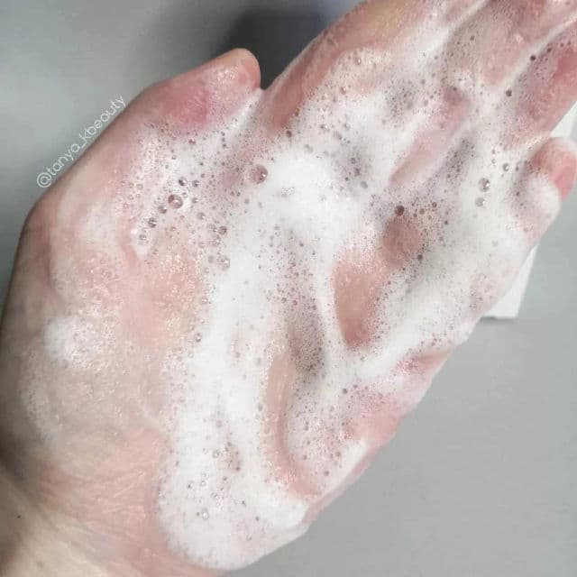 Abib Acne Foam Cleanser Heartleaf Foam review photo by TanyaKbeauty